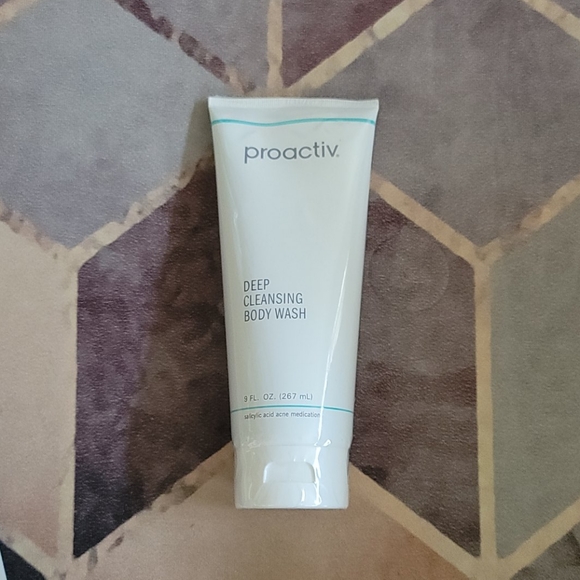 Proactiv Deep Cleansing Body Wash - Picture 1 of 5
